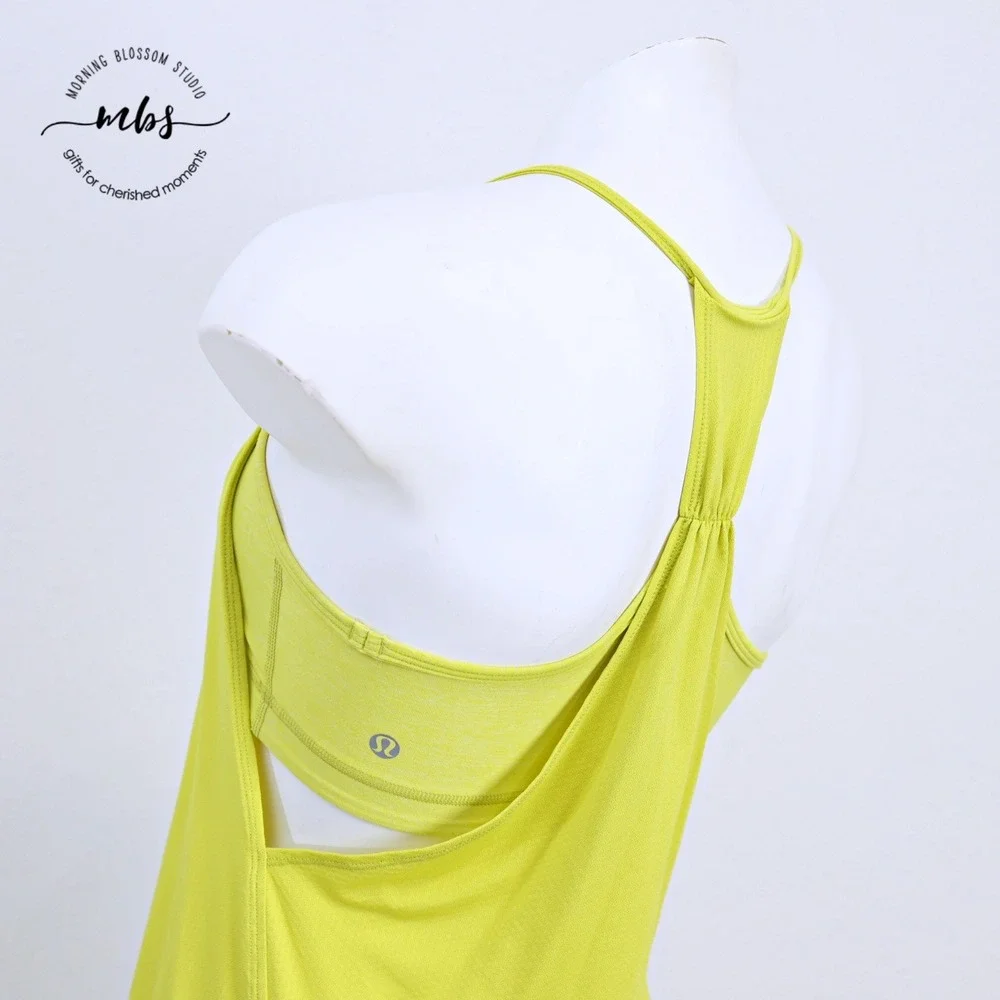 Lululemon No Limits Racerback Built-in Bra Flowy Tank Top‎ Green Women 6